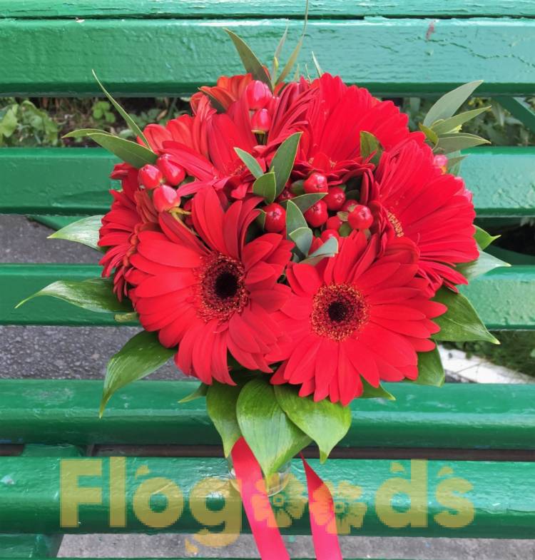 Букет «Красный» за 6 797 руб.